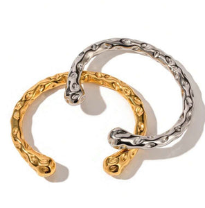 Irregular two tone bangles