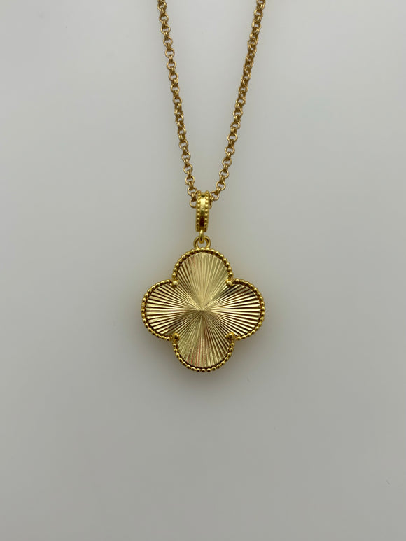 Lucky gold clover